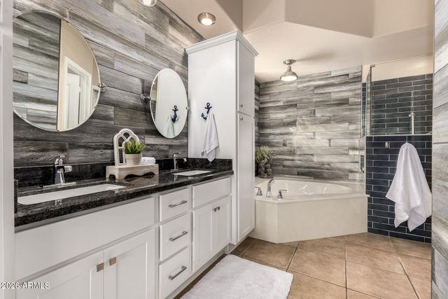 11443 E ELLIS Street, Mesa, AZ 85207