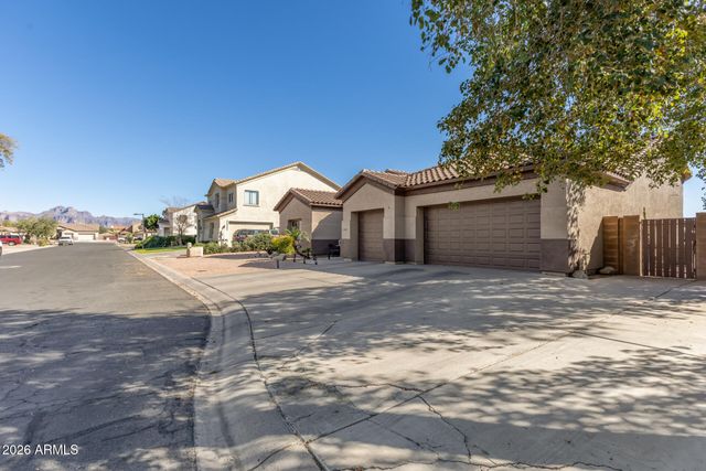11443 E ELLIS Street, Mesa, AZ 85207