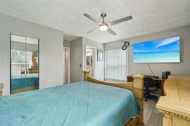 10305 ROSEMOUNT DRIVE, Tampa, FL 33624