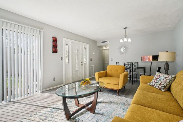 10305 ROSEMOUNT DRIVE, Tampa, FL 33624