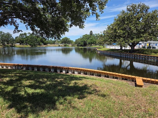 11225 82ND AVENUE 309, Seminole, FL 33772