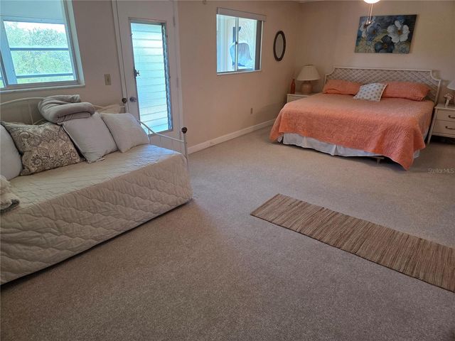 11225 82ND AVENUE 309, Seminole, FL 33772