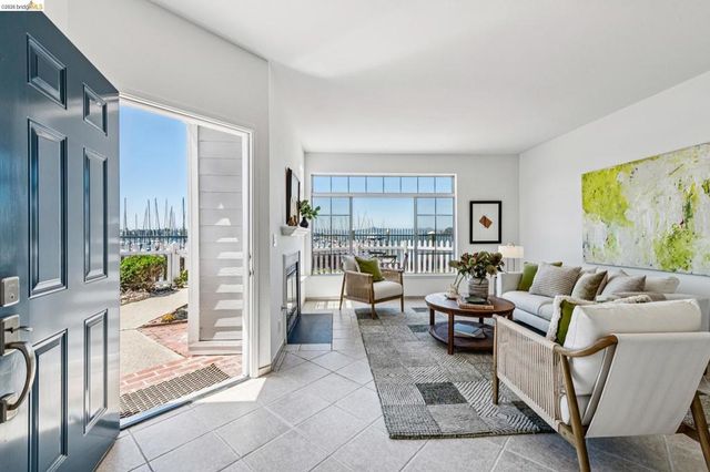 807 Commodore Drive, Richmond, CA 94804