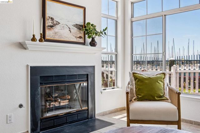 807 Commodore Drive, Richmond, CA 94804