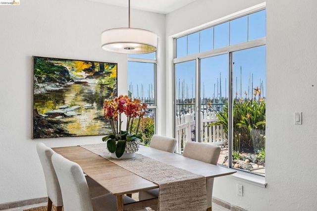 807 Commodore Drive, Richmond, CA 94804