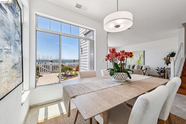 807 Commodore Drive, Richmond, CA 94804