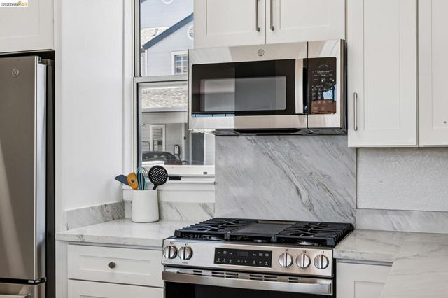 807 Commodore Drive, Richmond, CA 94804