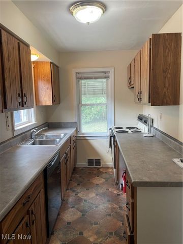 126 S Osborn Avenue, Youngstown, OH 44509