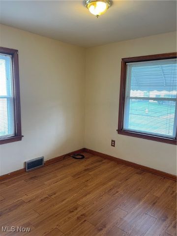 126 S Osborn Avenue, Youngstown, OH 44509