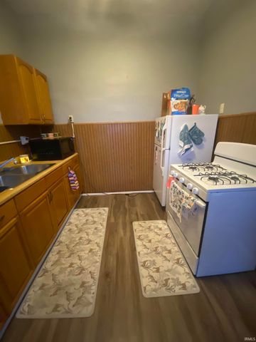 103 E 2nd Street, Peru, IN 46970