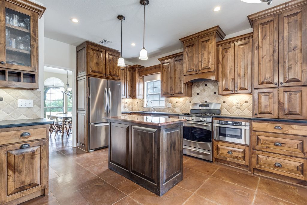 3535 Deer Meadow Lane, Dallas, TX 75287