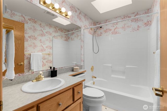 8229 1st Street SE, Lake Stevens, WA 98258