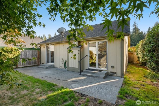 8229 1st Street SE, Lake Stevens, WA 98258