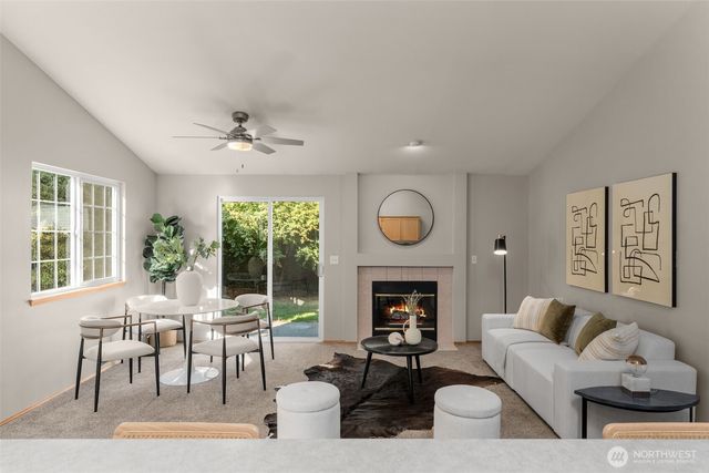 8229 1st Street SE, Lake Stevens, WA 98258