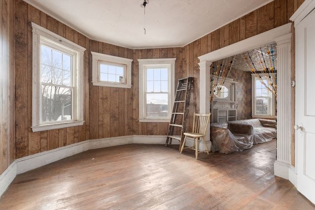 196 Boston St, Boston, MA 02125