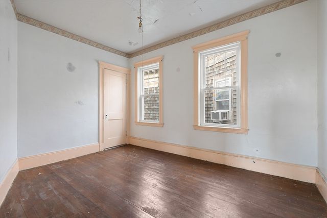 196 Boston St, Boston, MA 02125