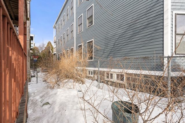 196 Boston St, Boston, MA 02125