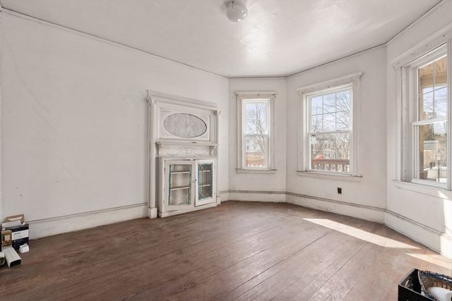 196 Boston St, Boston, MA 02125