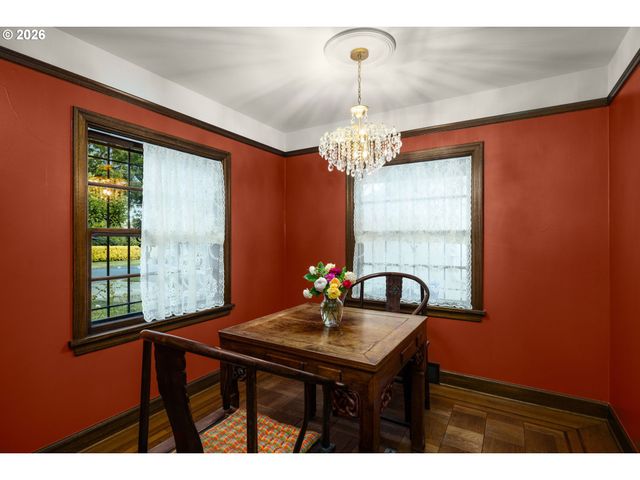 3852 Ne ALAMEDA St, Portland, OR 97212