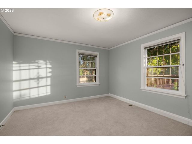 3852 Ne ALAMEDA St, Portland, OR 97212