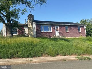 160 LINDEN ST, Stowe, PA 19464