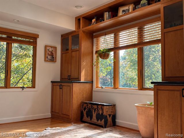 4789 Pickering Road, Bloomfield Hills, MI 48301