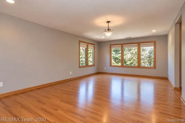 4789 Pickering Road, Bloomfield Hills, MI 48301
