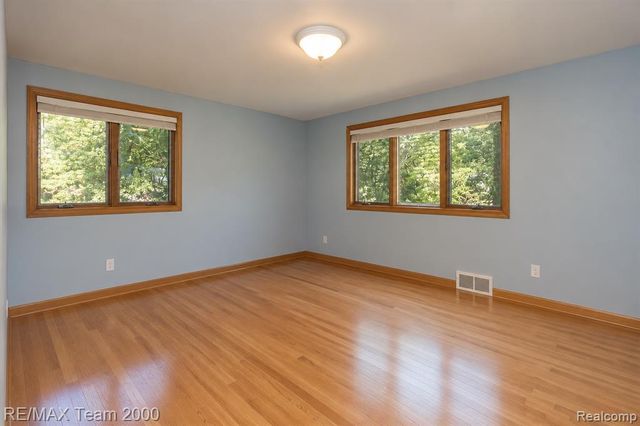 4789 Pickering Road, Bloomfield Hills, MI 48301