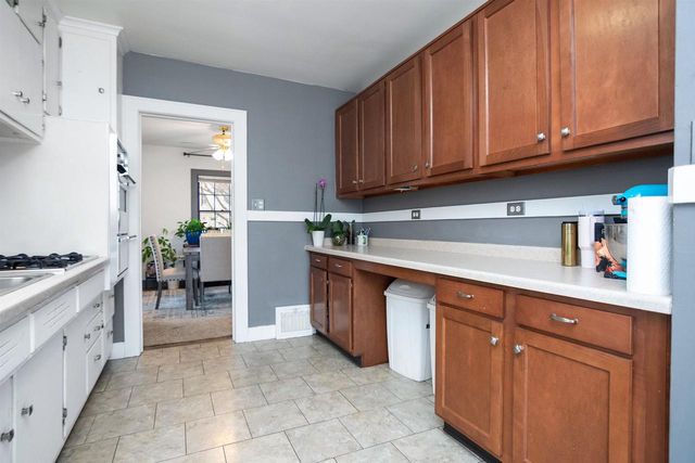 943 ROSCOE STREET, Green Bay, WI 54304