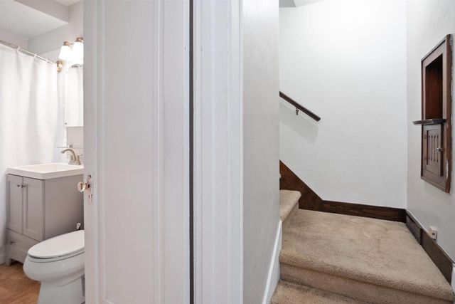 943 ROSCOE STREET, Green Bay, WI 54304