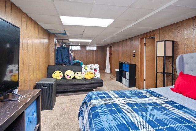 943 ROSCOE STREET, Green Bay, WI 54304