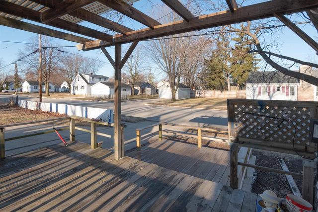 943 ROSCOE STREET, Green Bay, WI 54304