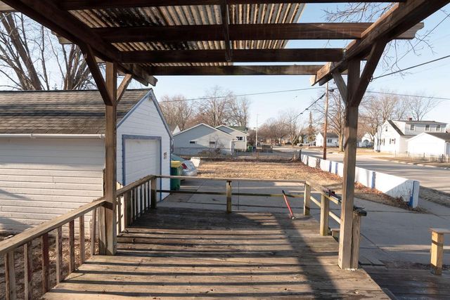 943 ROSCOE STREET, Green Bay, WI 54304