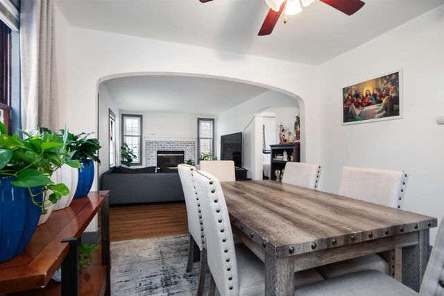 943 ROSCOE STREET, Green Bay, WI 54304