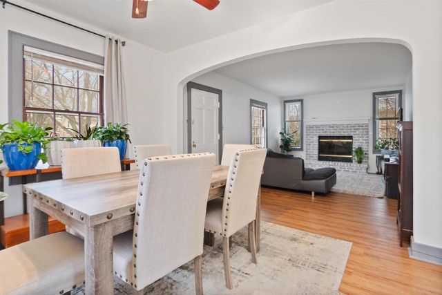 943 ROSCOE STREET, Green Bay, WI 54304