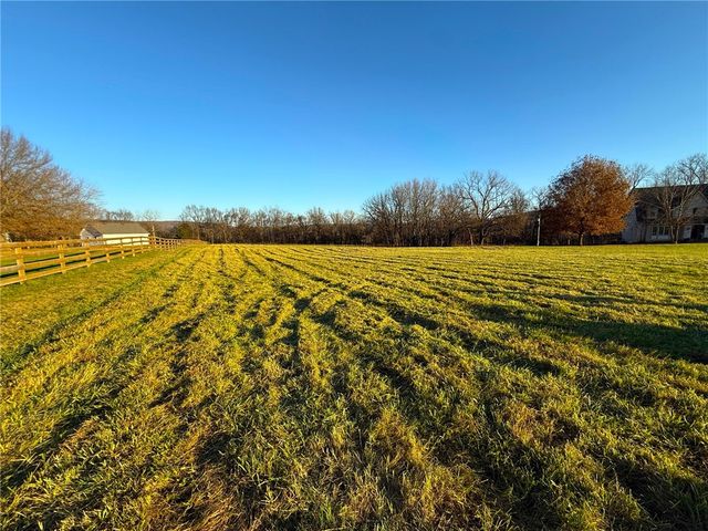 929 Tuttle Road, Elkins, AR 72727
