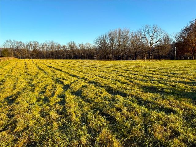 929 Tuttle Road, Elkins, AR 72727