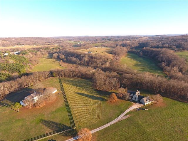 929 Tuttle Road, Elkins, AR 72727