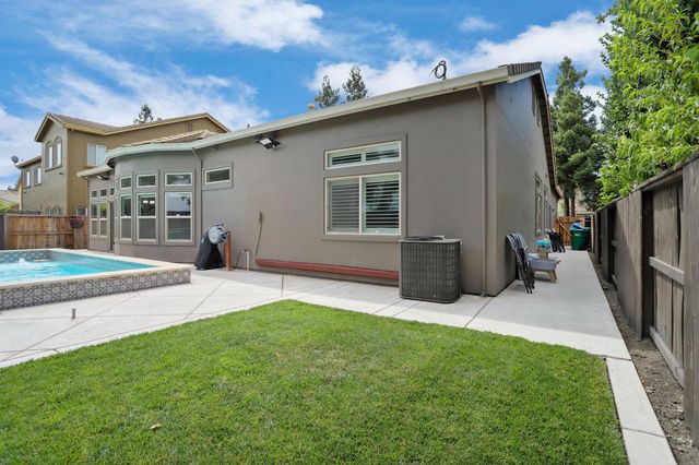 10928 St Moritz Cir, Stockton, CA 95209