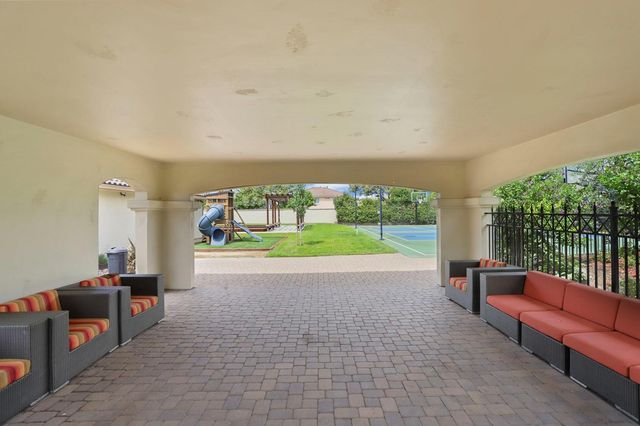 10928 St Moritz Cir, Stockton, CA 95209