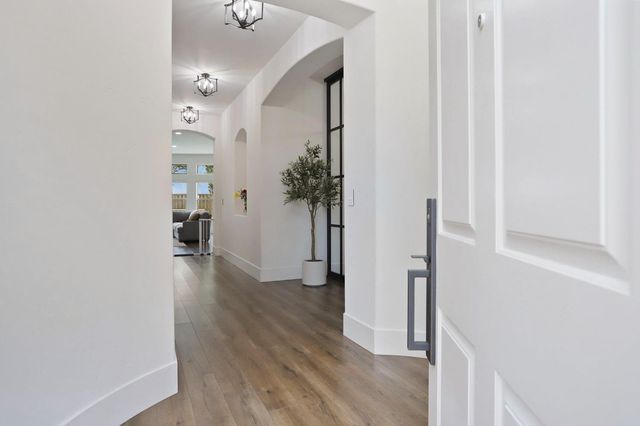 10928 St Moritz Cir, Stockton, CA 95209