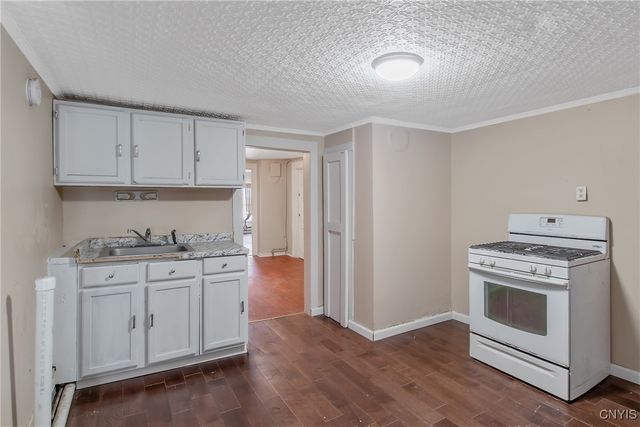 306 Shuart Ave, Syracuse, NY 13203