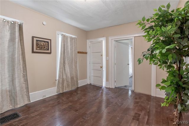 306 Shuart Ave, Syracuse, NY 13203