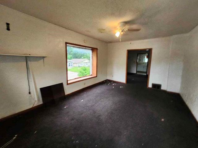 1702 N 30th Street, Kansas City, KS 66102