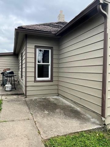 1702 N 30th Street, Kansas City, KS 66102