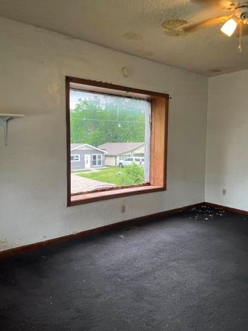 1702 N 30th Street, Kansas City, KS 66102