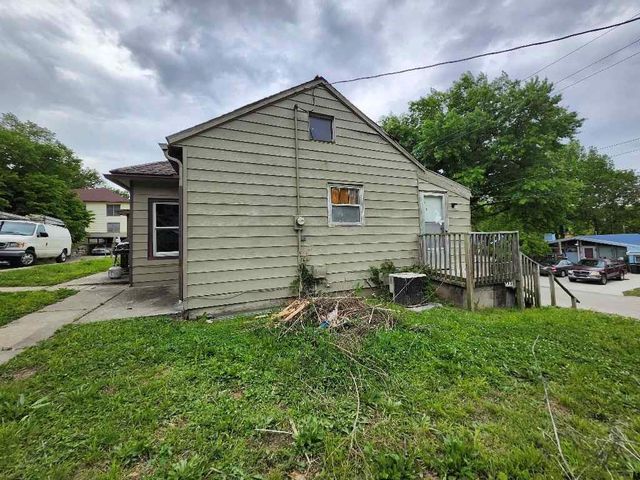 1702 N 30th Street, Kansas City, KS 66102