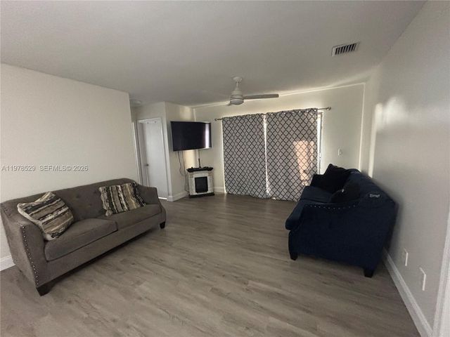 3615 NW 94th Avenue 8F, Sunrise, FL 33351