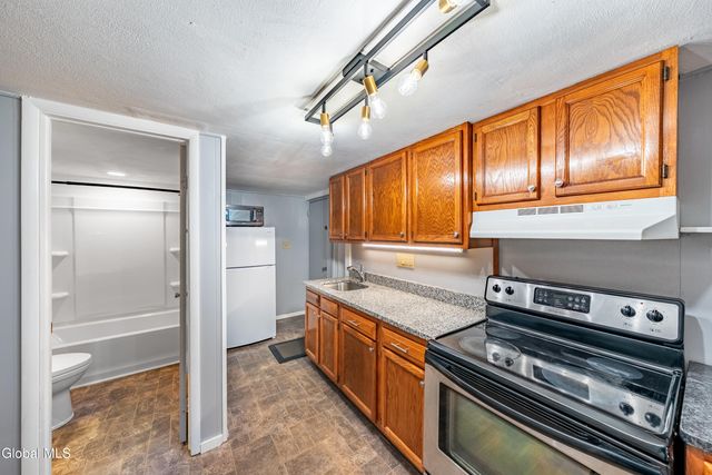 26 Daytona Avenue, Albany, NY 12203