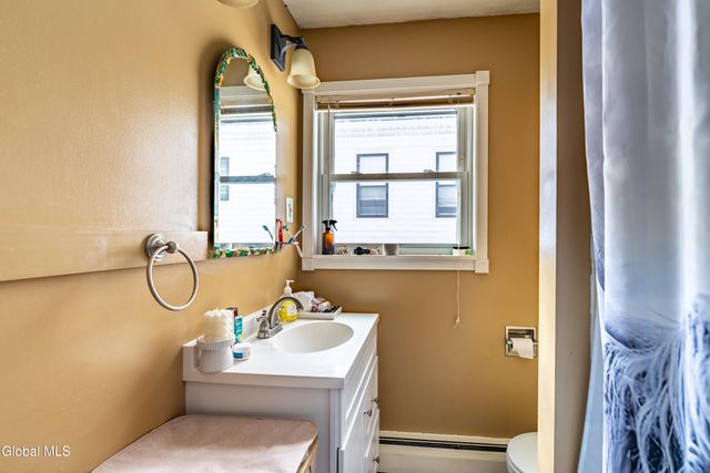 26 Daytona Avenue, Albany, NY 12203